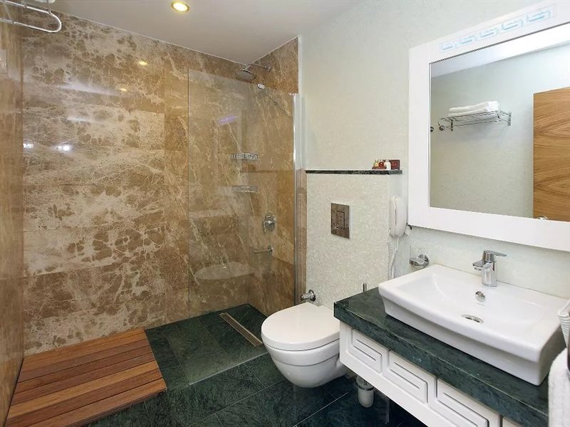 Camelot Boutique & Beach Hotel 182911