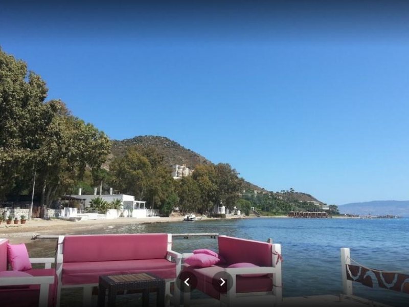 Camelot Boutique & Beach Hotel 182922