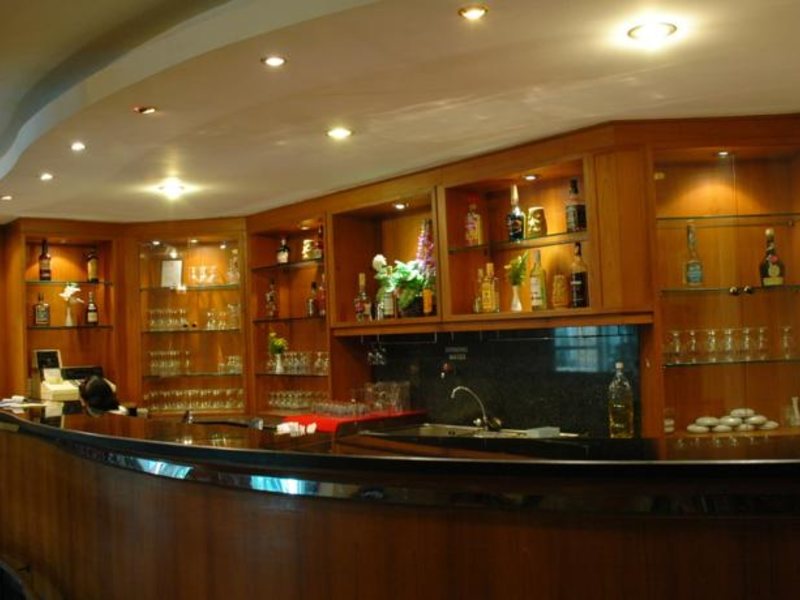 Camelot Hotel 140218