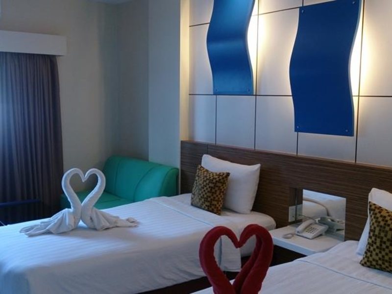 Camelot Hotel 140226