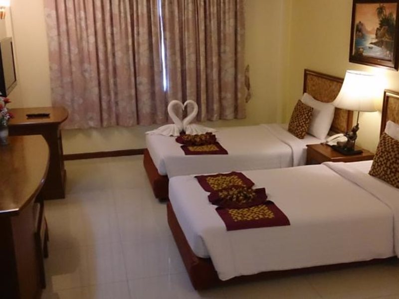 Camelot Hotel 140234