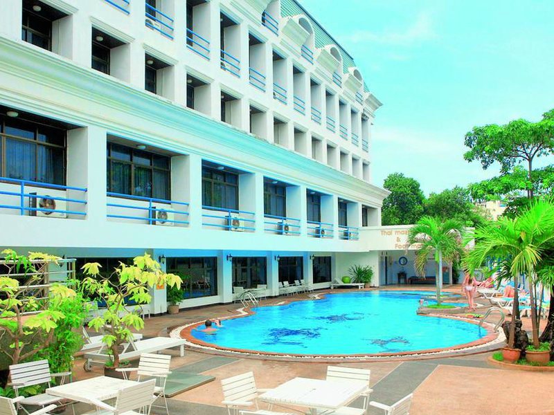 Camelot Hotel 140238