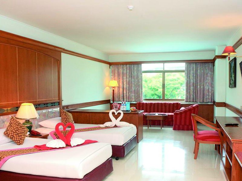 Camelot Hotel 140239