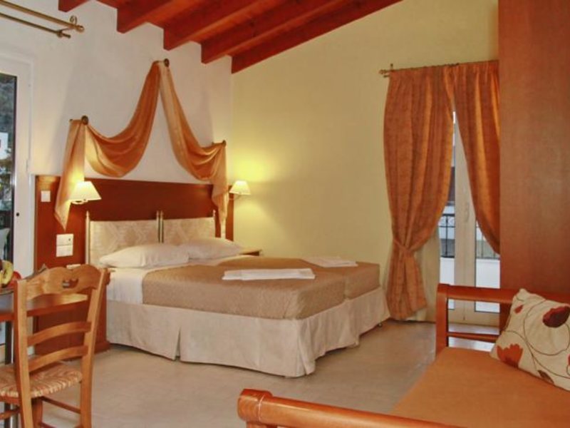 Camelot Royal Beds  76604