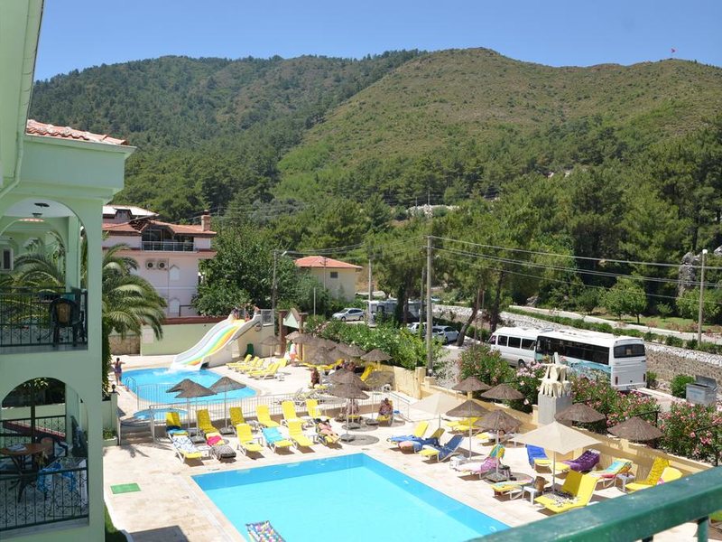 Can Apart Hotel 180365