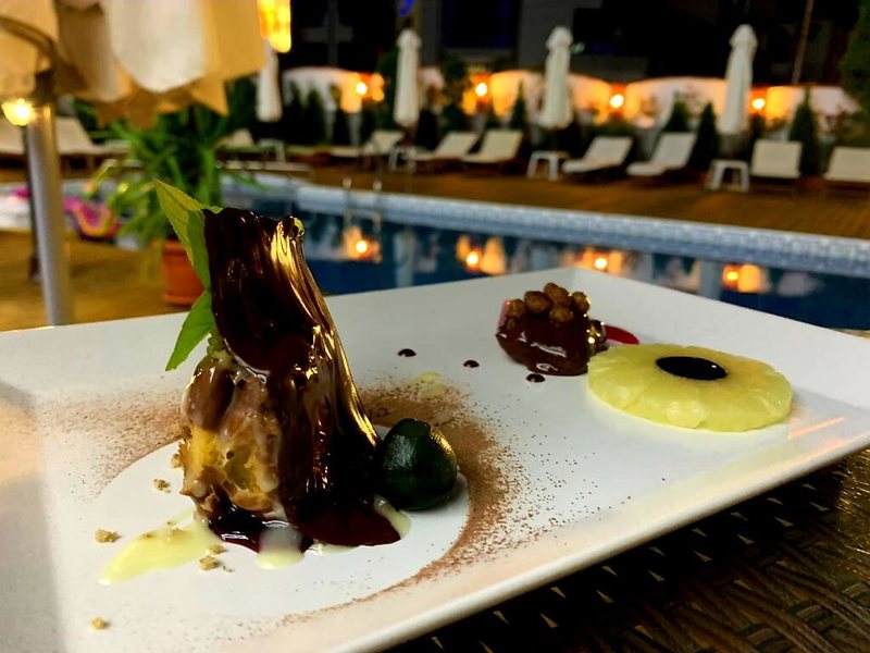 Cantilena Hotel 319363