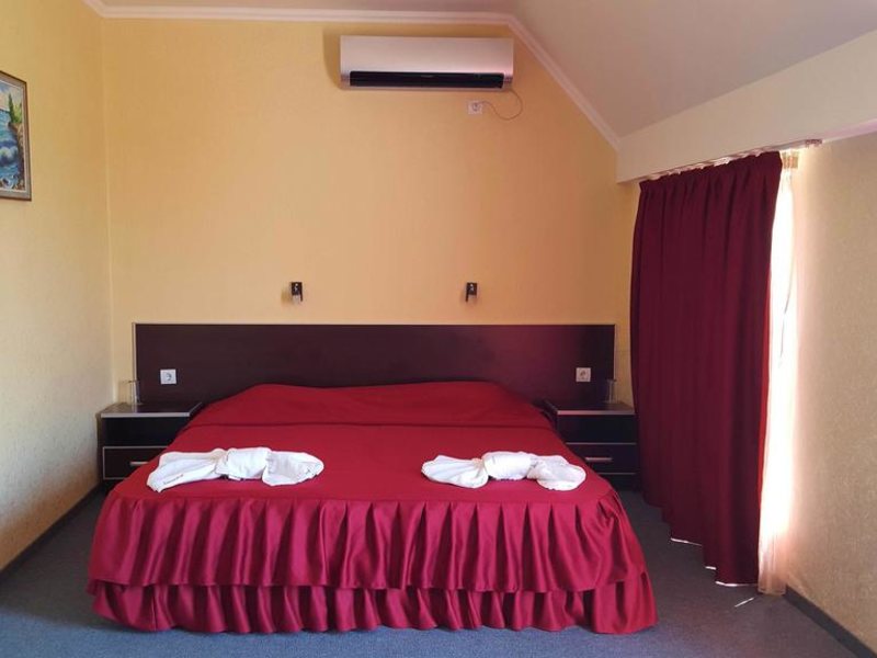 Cantilena Hotel 319373