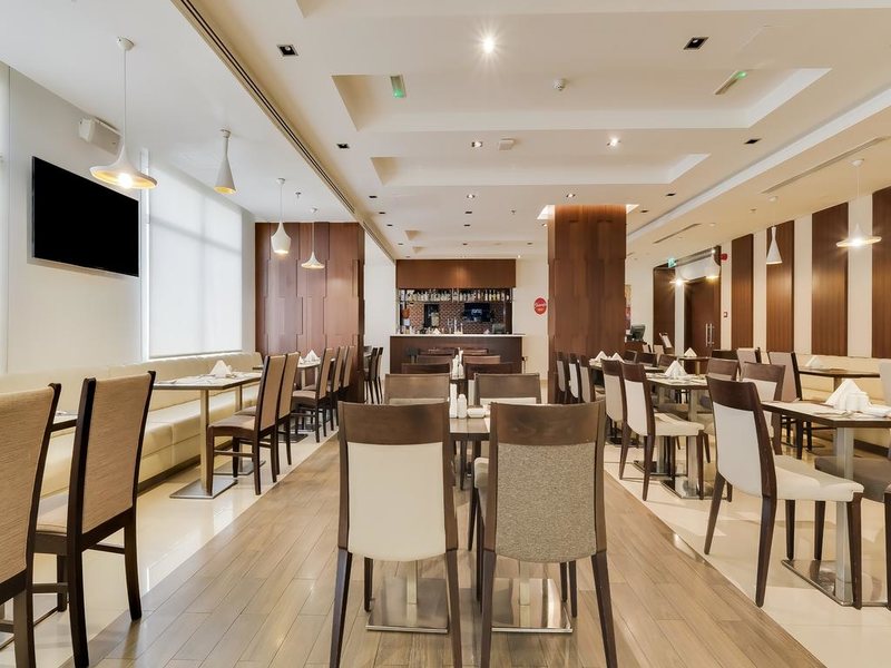 Capital O 187 Action Hotel 309039