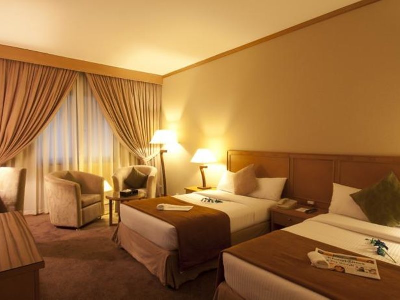 Capital O 246 Landmark Summit Hotel (ех 46774