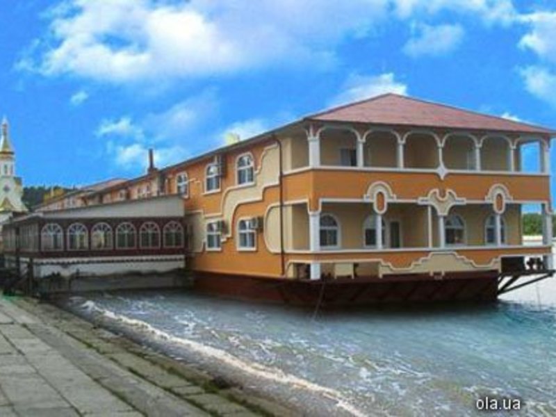 Capitan Club Dniprovskiy 11458