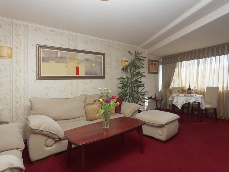 Capitol Hotel 318961