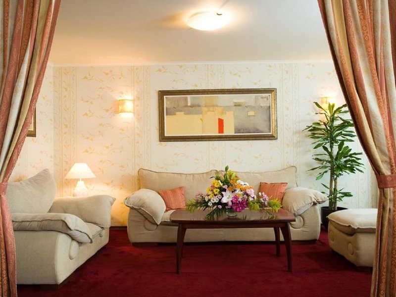 Capitol Hotel 318966