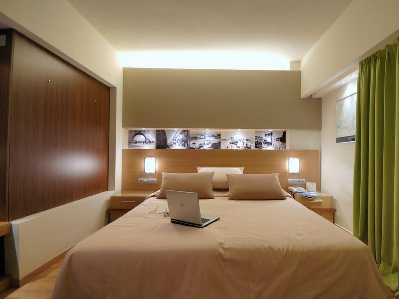 Capsis Astoria Hotel 77945