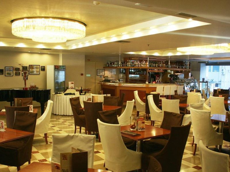 Capsis Astoria Hotel 77948