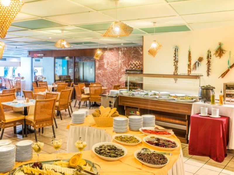 Capsis Astoria Hotel 77957