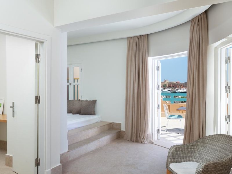 Captain s Inn 293330