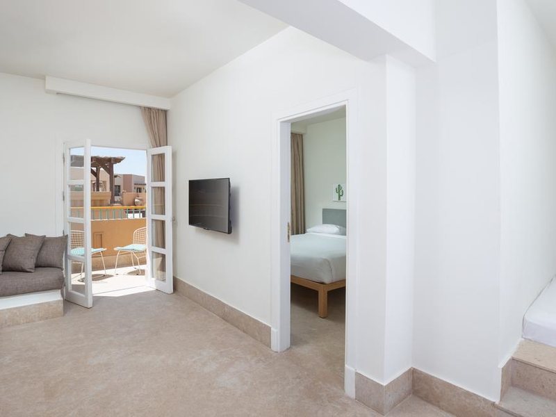 Captain s Inn 293331