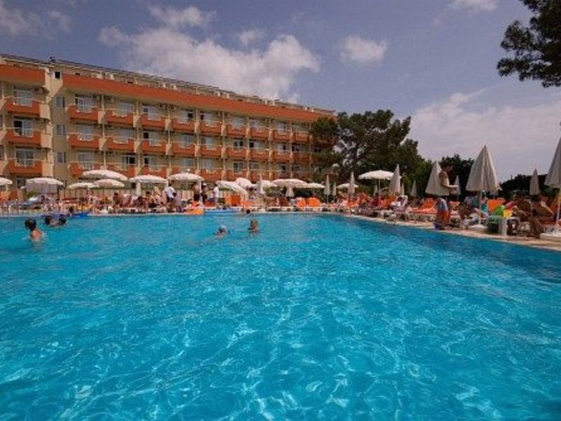 Carelta Park Hotel  43257