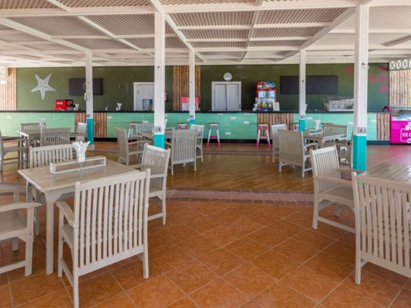 Caribbean World Resorts 122201