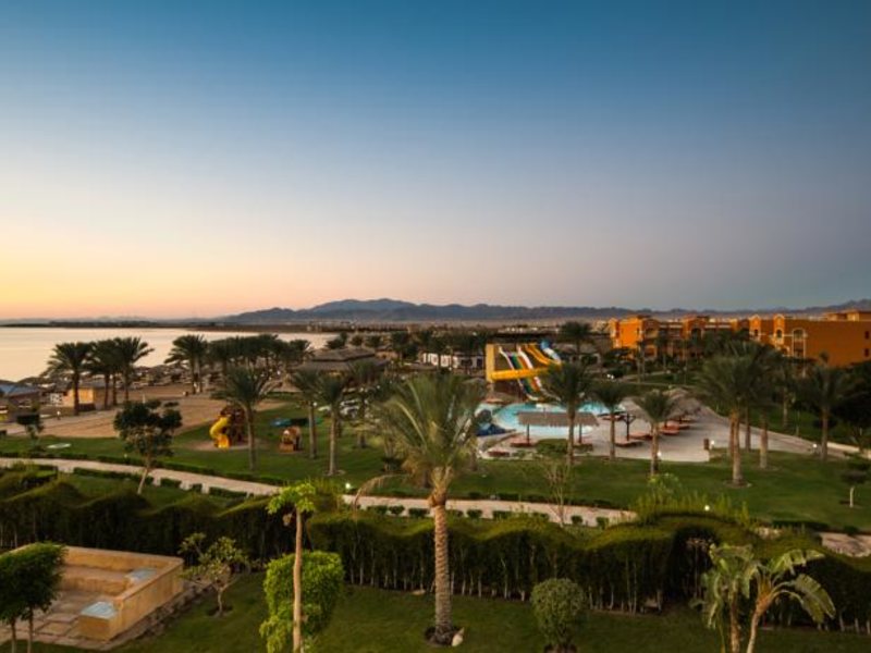 Caribbean World Resorts 122203