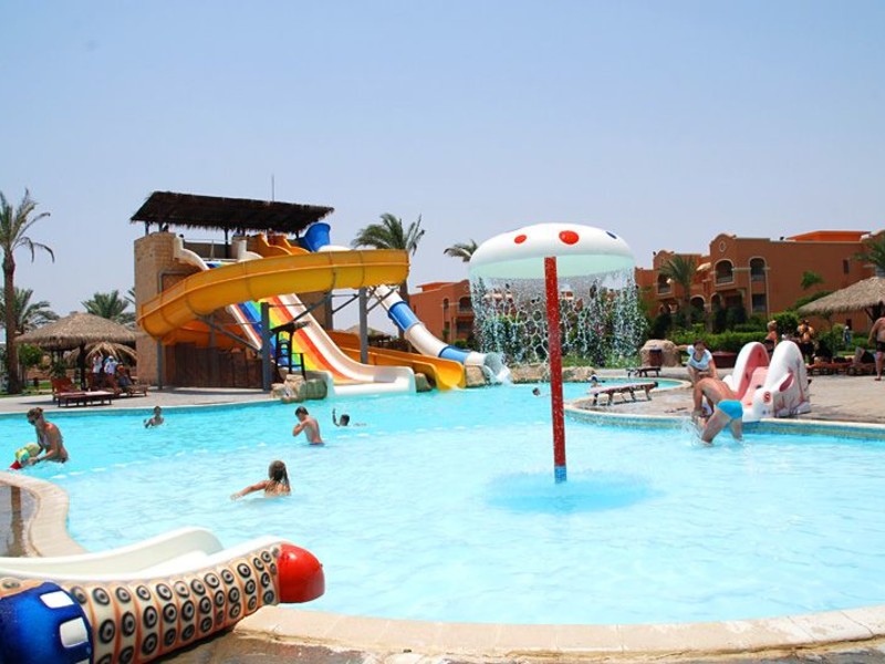 Caribbean World Resorts 44858