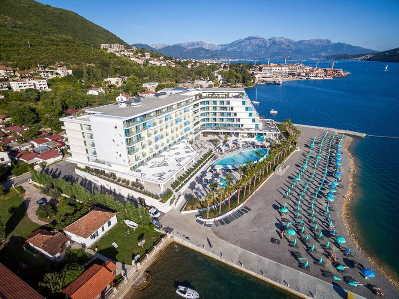 Carine Hotel Kumbor 325533