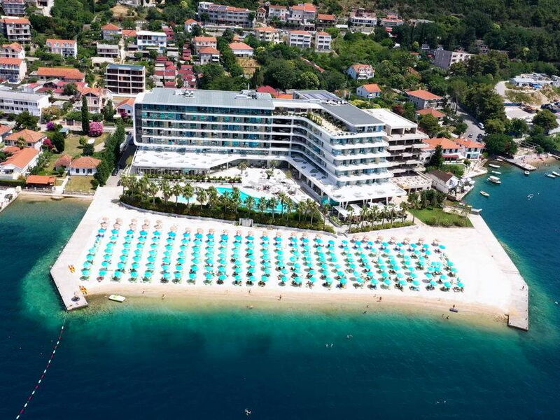 Carine Hotel Kumbor 325537