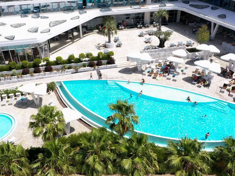 Carine Hotel Kumbor 325538