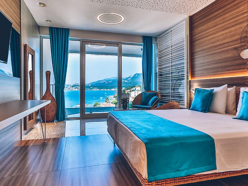 Carine Hotel Kumbor 325550