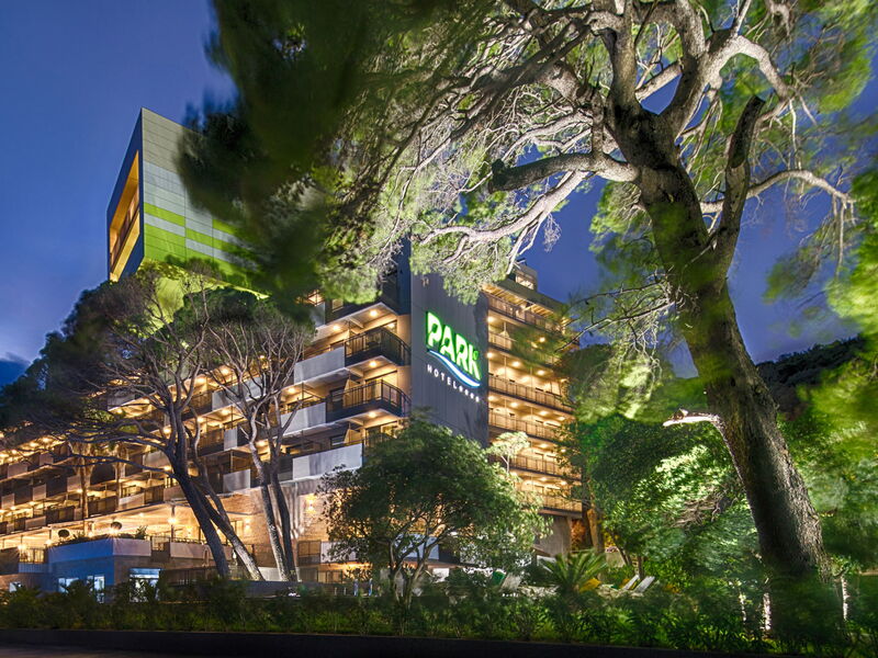 Carine Park Hotel 327194