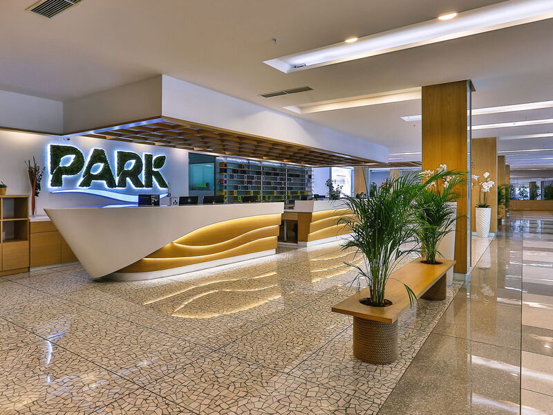 Carine Park Hotel 327195
