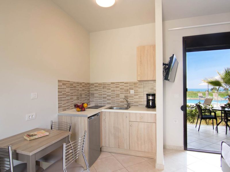 Carisa Maleme  305642