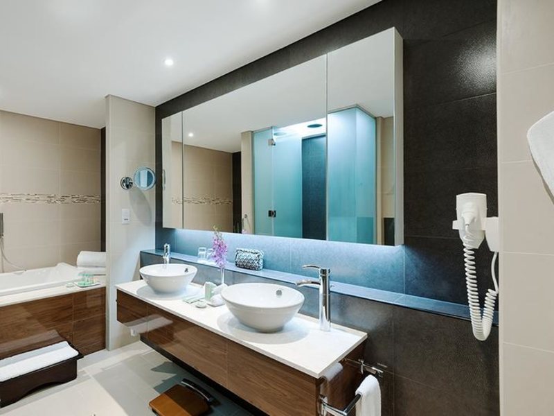 Carlton Downtown (ex 181608