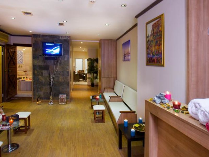 Carlton Hotel 63635