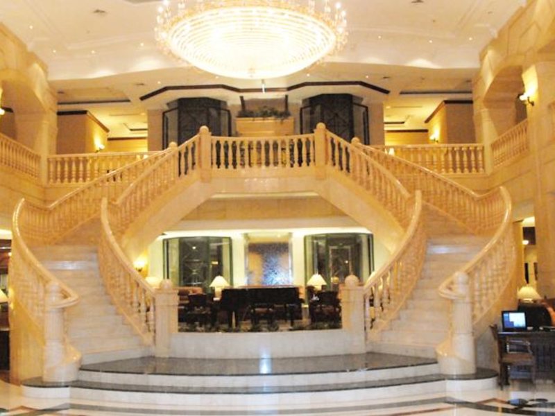 Carlton Palace Hotel 113071