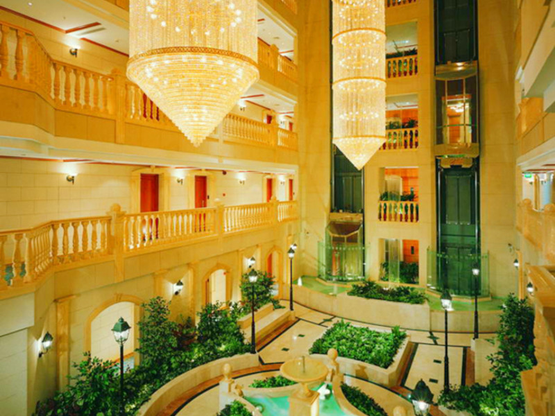 Carlton Palace Hotel (ех 1994