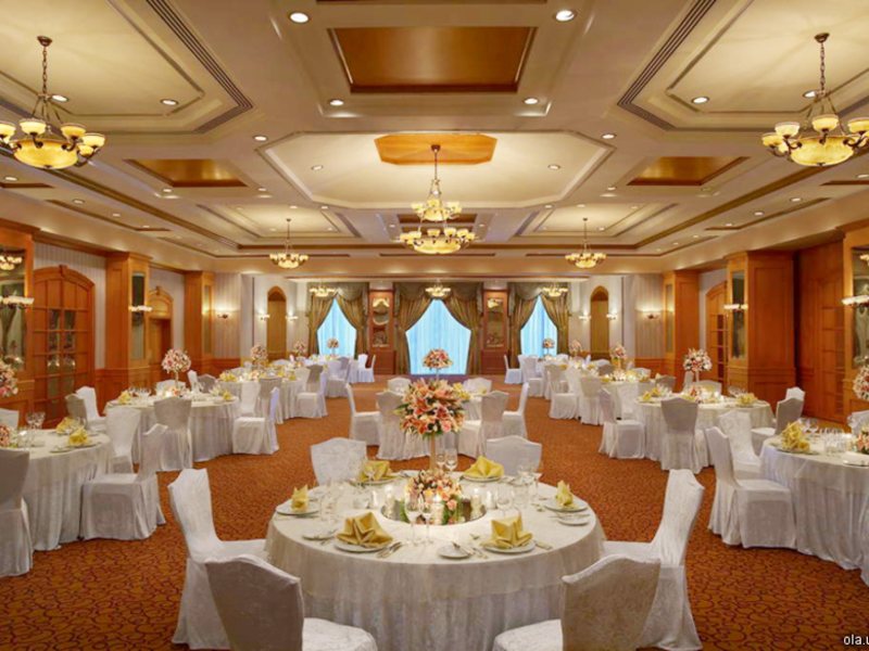 Carlton Palace Hotel (ех 2000