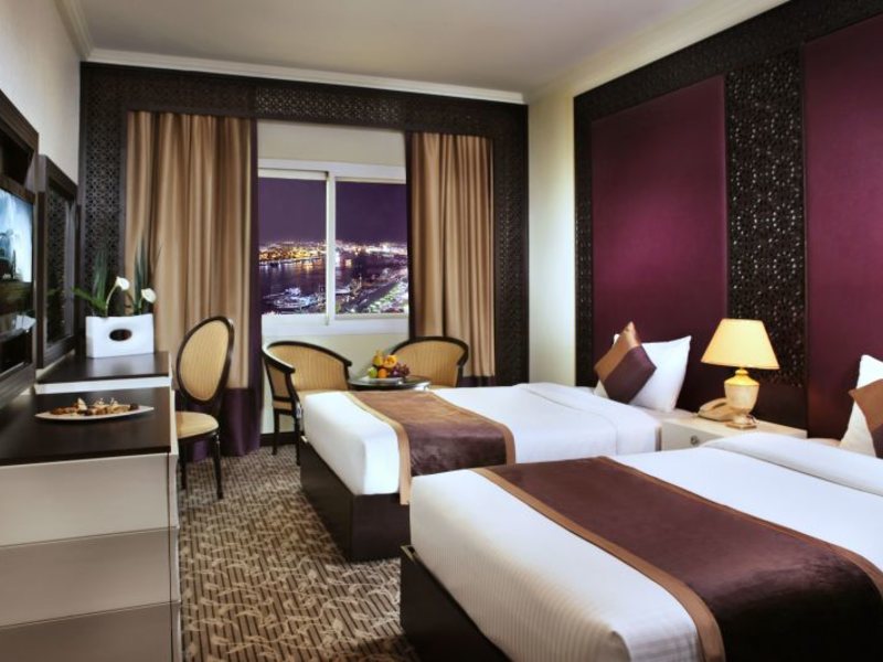 Carlton Tower Hotel 112841