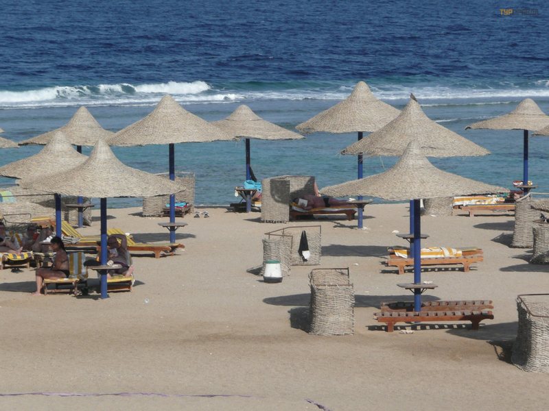 Carnelia Beach Resort 122228