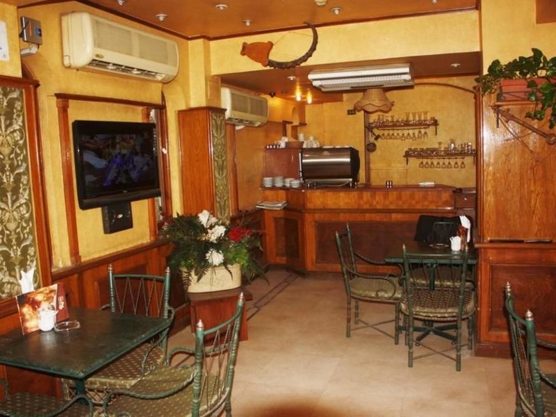 Caroline Crillion Cairo 146516