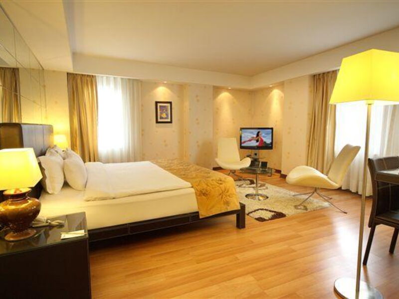 Cartoon Hotel 240715
