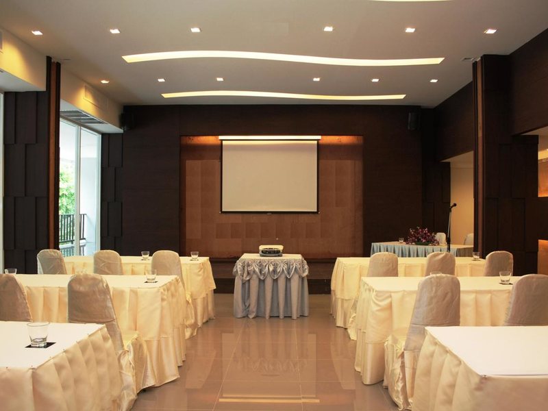 Casa Del M Patong Beach (ex 198349