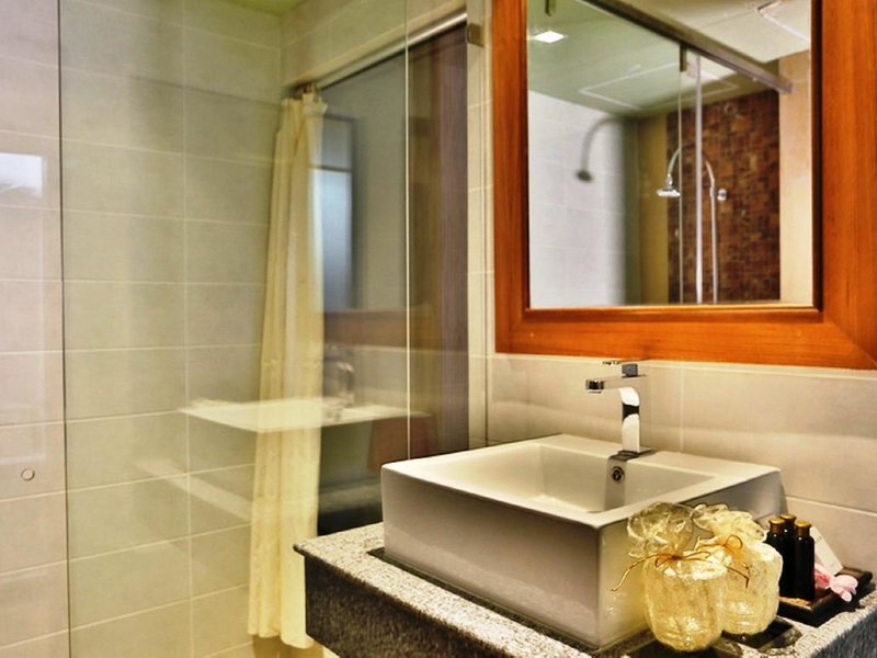 Casa Del M Patong Beach (ex 198374