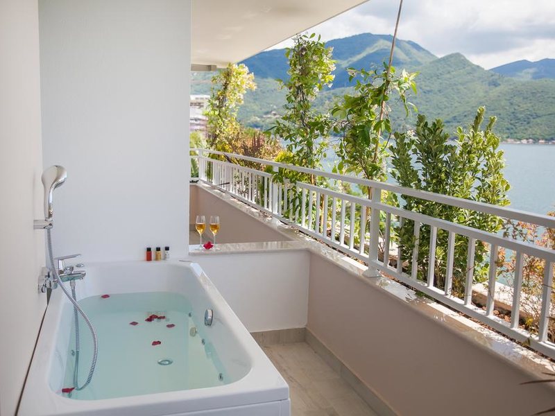 Casa Del Mare Blanche Hotel 307799