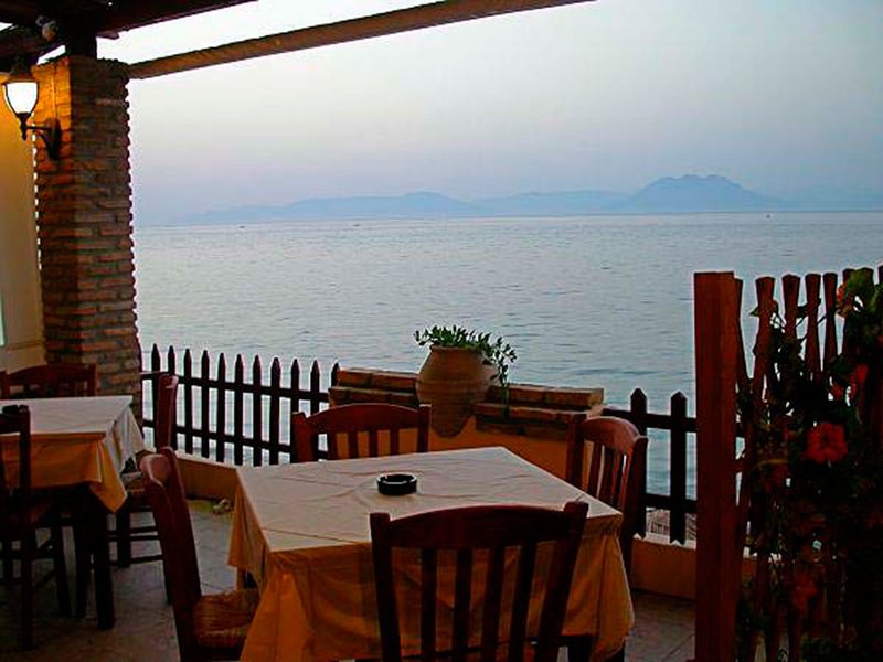 Castella Beach 253890