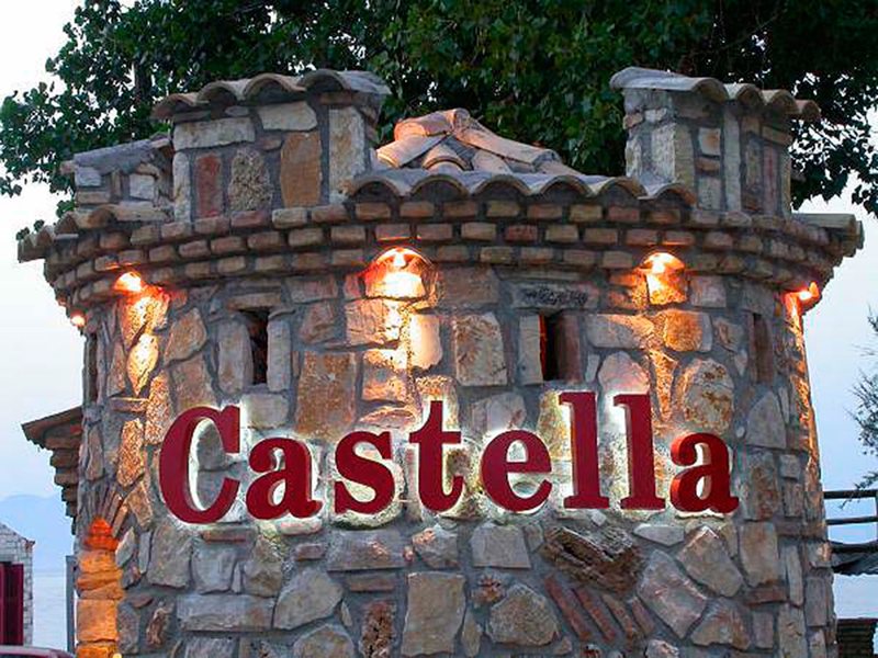 Castella Beach 253892