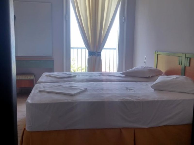 Castella Beach 253911