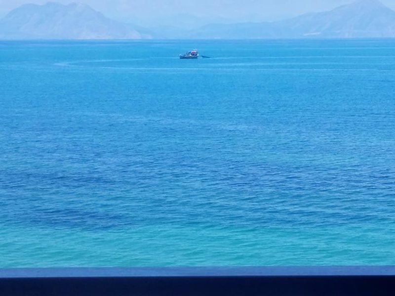 Castella Beach 273668