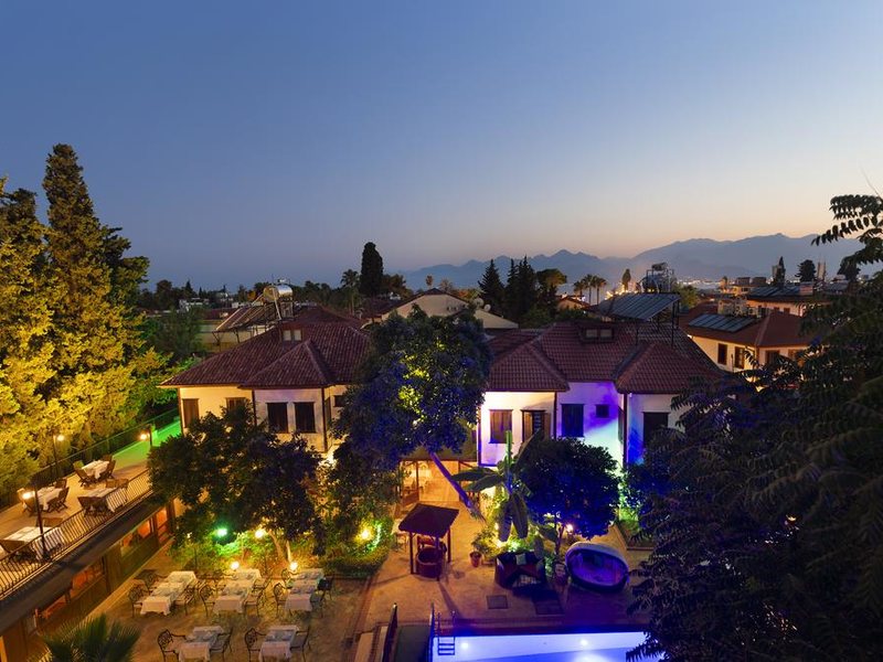 Castle Hotel (ex 294681