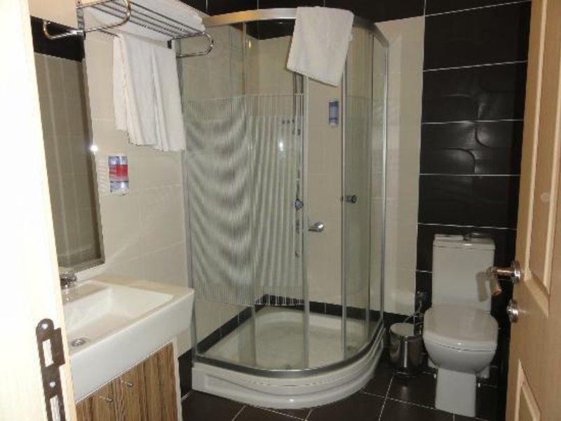 Castle Hotel (ex 92681